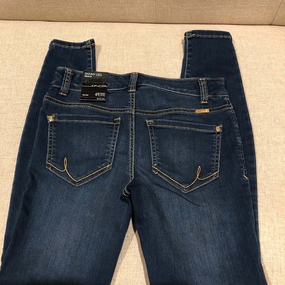 NWT INC International Concepts Skinny Jeans